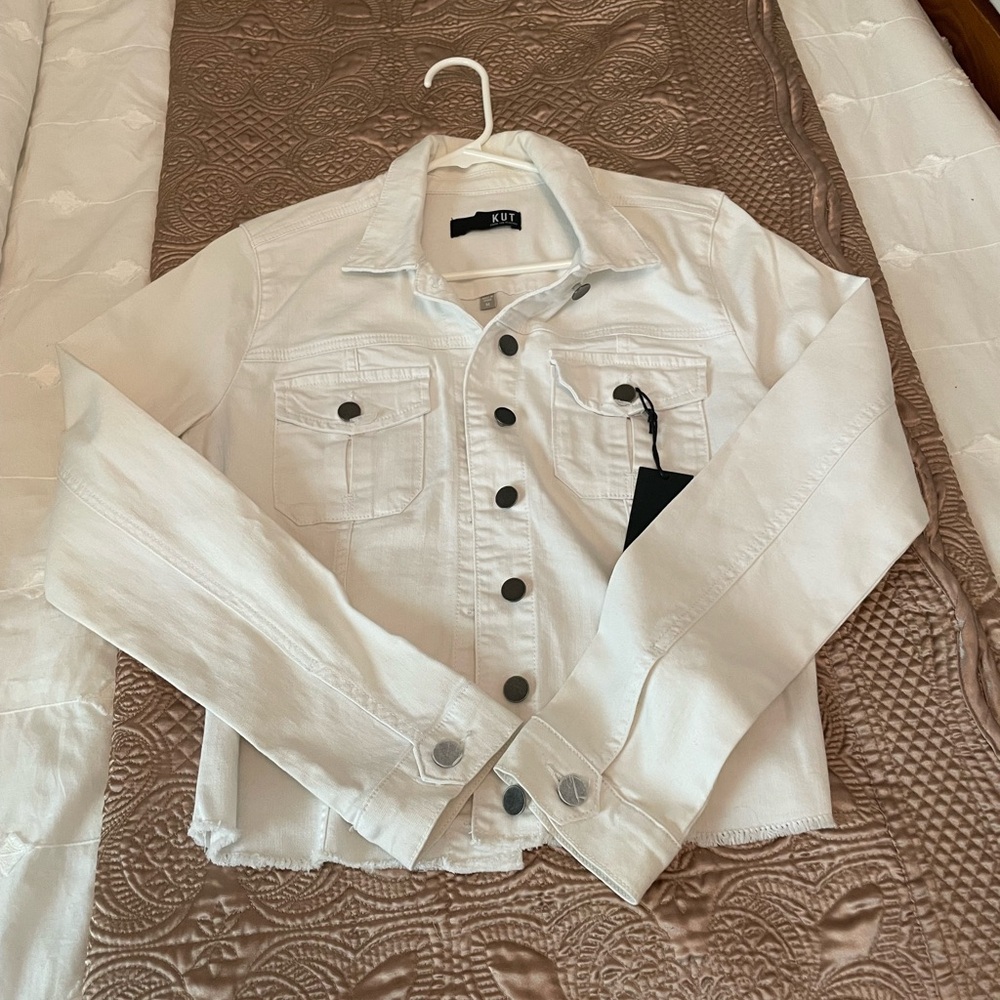 Light weight denim jacket